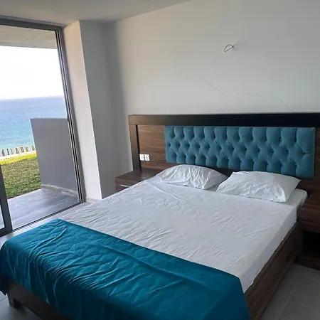 Hotel Golden Hill