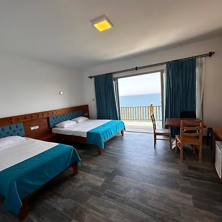 Hotel Golden Hill 3*