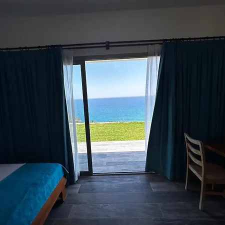 Golden Hill Hotel