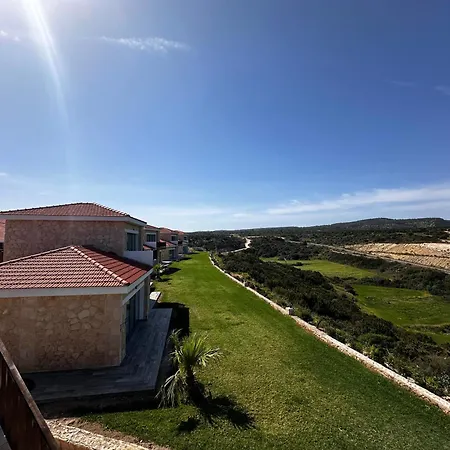 Golden Hill 3*