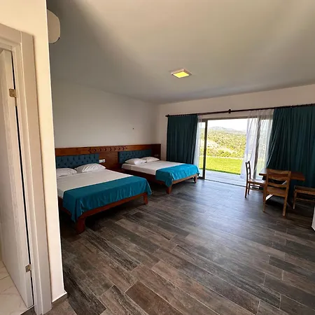 Hotel Golden Hill