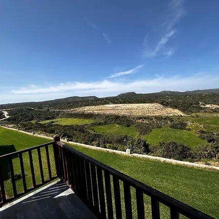 Golden Hill 3*